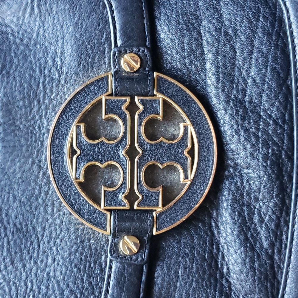 Tory Burch Amanda Black Leather Hobo - Picture 4 of 12